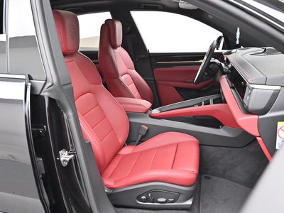 PORSCHE MACAN - 10
