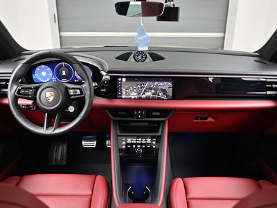 PORSCHE MACAN - 5