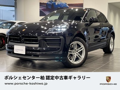 PORSCHE MACAN - 1