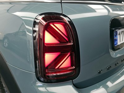 MINI COUNTRYMAN - 10