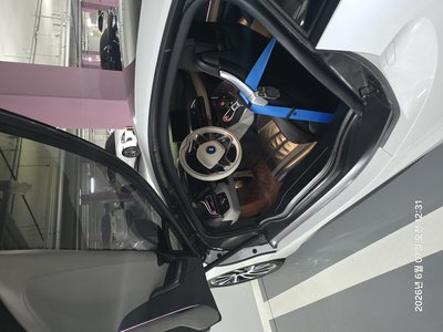 BMW I8 - 3