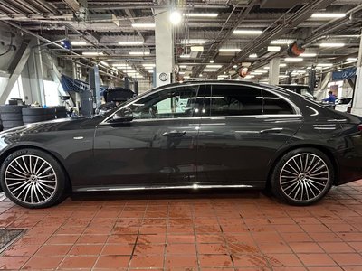 MERCEDES-BENZ E-CLASS - 10