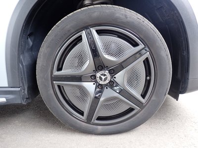 MERCEDES-BENZ EQE - 5