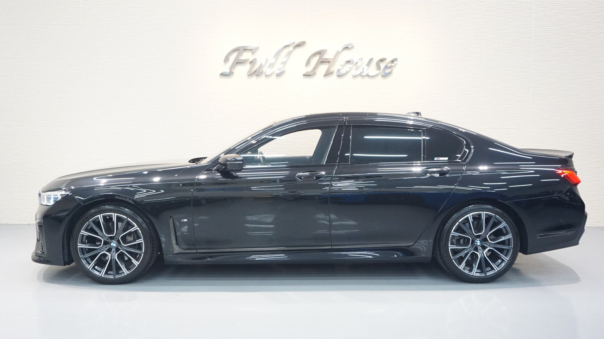 BMW 7 SERIES - View 1