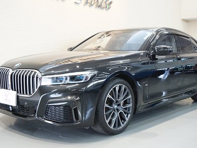 BMW 7 SERIES - 8