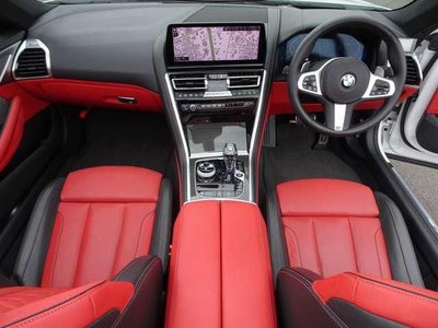 2022 BMW 8 SERIES CABRIOLET — фото 4