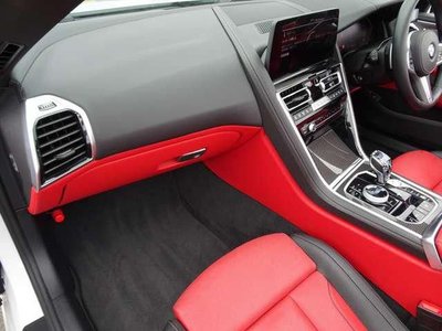 2022 BMW 8 SERIES CABRIOLET — миниатюра 11