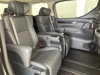 صورة مصغرة 50 لـ 2023 Toyota ALPHARD