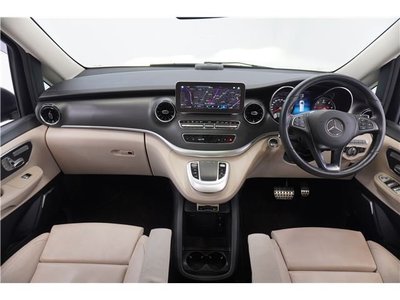 2023 Mercedes-BENZ V-CLASS — миниатюра 35