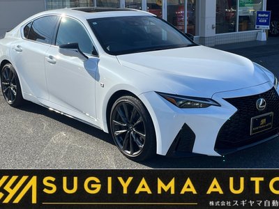 LEXUS IS