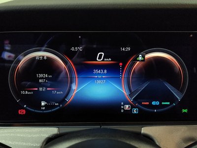 MERCEDES-BENZ CLS - 8