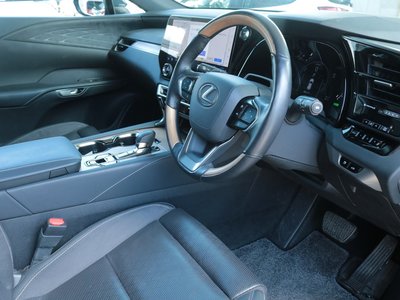 2024 Lexus RX — миниатюра 28