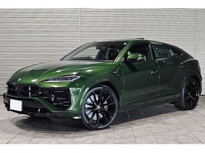 2026 Lamborghini URUS photo 1