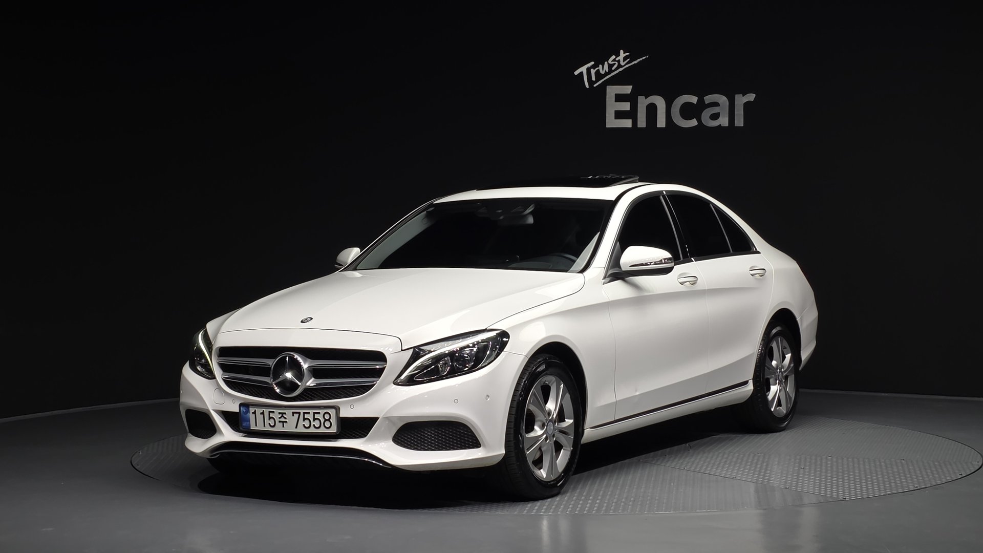 MERCEDES-BENZ C-CLASS - View 1