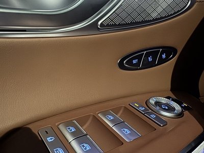 صورة 9 لـ 2024 Genesis GV70