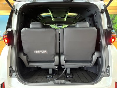 صورة مصغرة 11 لـ 2025 Toyota VELLFIRE