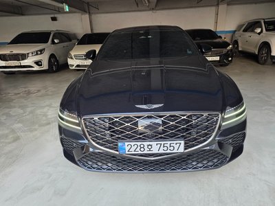 GENESIS G80 (RG3) - 1
