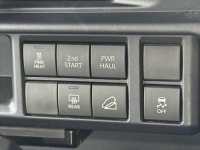 TOYOTA LAND CRUISER 70 - 4