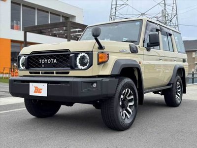 TOYOTA LAND CRUISER 70 - 10