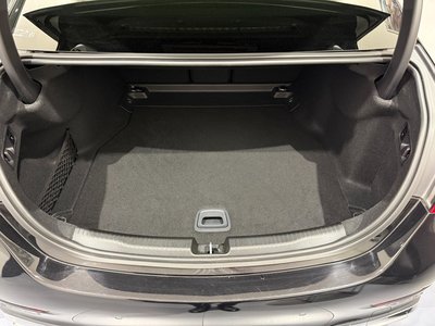 MERCEDES-BENZ C-CLASS - 8