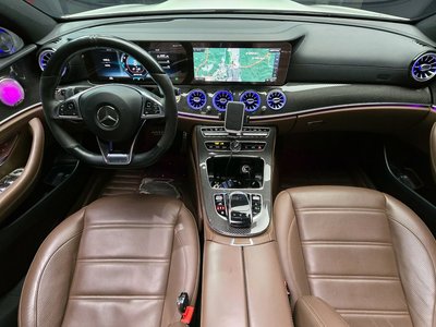 MERCEDES-BENZ E-CLASS - 5