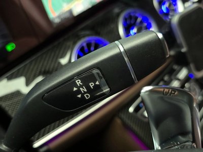 MERCEDES-BENZ E-CLASS - 9