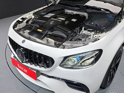 MERCEDES-BENZ E-CLASS - 7