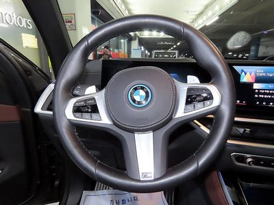 صورة 8 لـ 2024 BMW X5