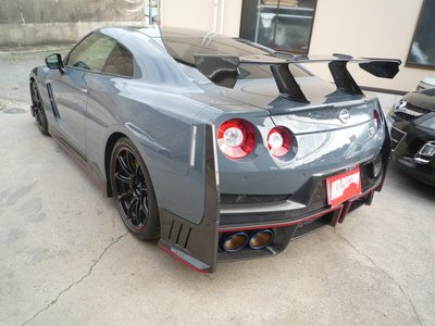 NISSAN GT-R - 5