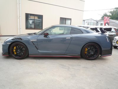 NISSAN GT-R - 4