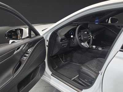 GENESIS G80 (RG3) - 10