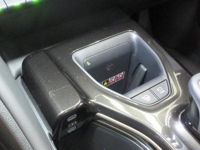 صورة 26 لـ 2025 Toyota CROWN ESTATE