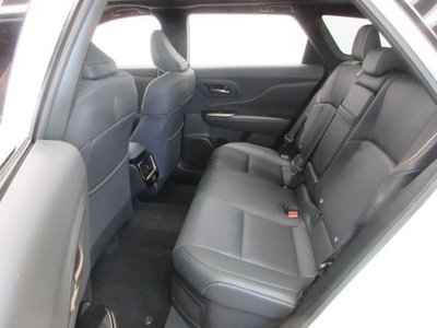 صورة 31 لـ 2025 Toyota CROWN ESTATE