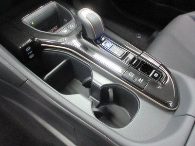 صورة 27 لـ 2025 Toyota CROWN ESTATE