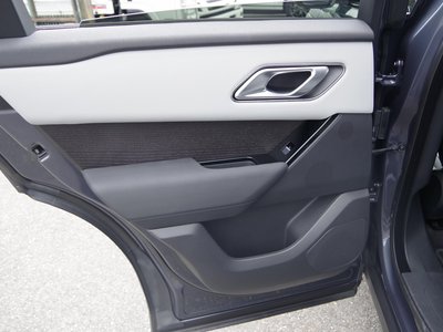 2025 LAND Rover RANGE ROVER VELAR thumbnail 29