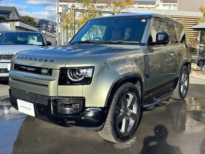 LAND ROVER DEFENDER - 10