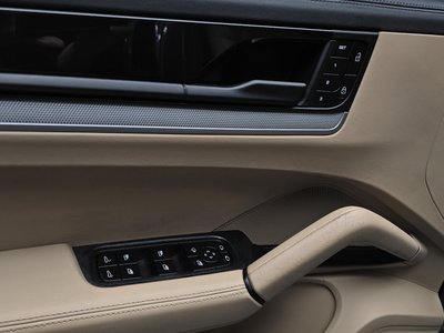 صورة مصغرة 30 لـ 2024 Porsche CAYENNE
