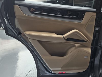 صورة مصغرة 15 لـ 2024 Porsche CAYENNE