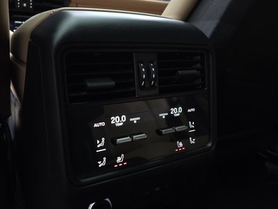 صورة مصغرة 31 لـ 2024 Porsche CAYENNE