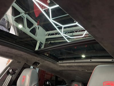 2019 Lamborghini URUS thumbnail 34