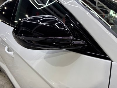 2019 Lamborghini URUS thumbnail 43