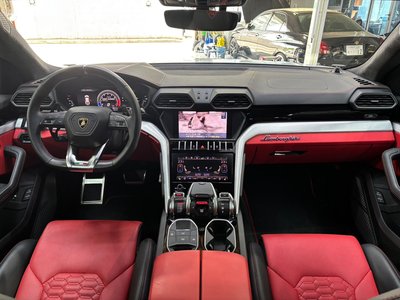 2019 Lamborghini URUS thumbnail 61