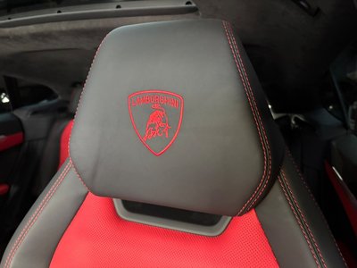 2019 Lamborghini URUS thumbnail 35