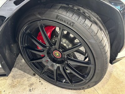 2019 Lamborghini URUS thumbnail 12