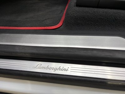 2019 Lamborghini URUS thumbnail 55