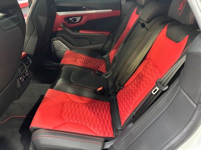 2019 Lamborghini URUS thumbnail 36