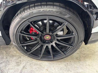 2019 Lamborghini URUS thumbnail 14