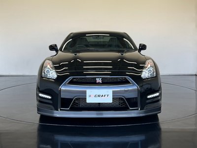 NISSAN GT-R - 3