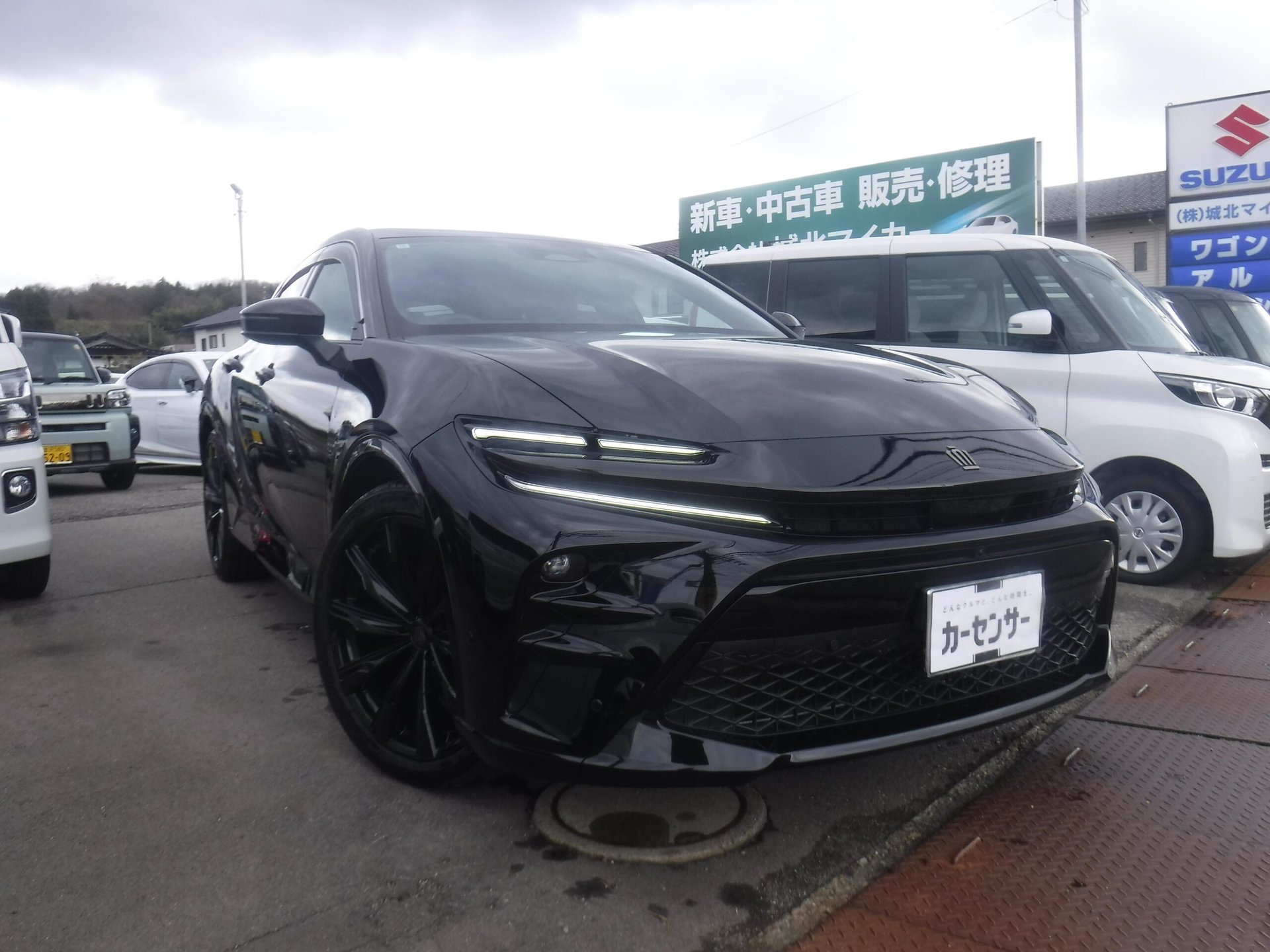 TOYOTA CROWN SPORT - View 1