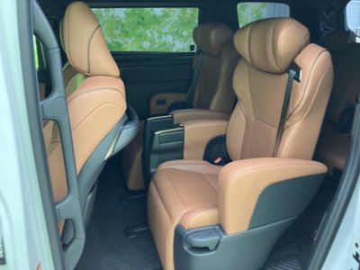 صورة 8 لـ 2025 Toyota VELLFIRE